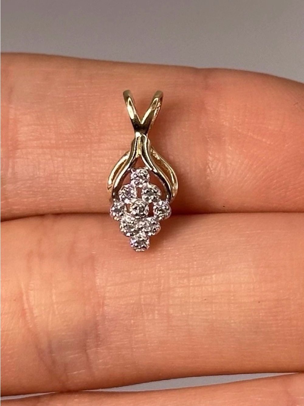 Gold Diamond Cluster Pendant